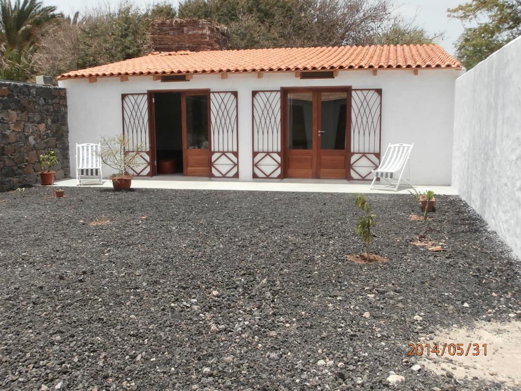 Villa Morabeza Guest House Mindelo Bagian luar foto